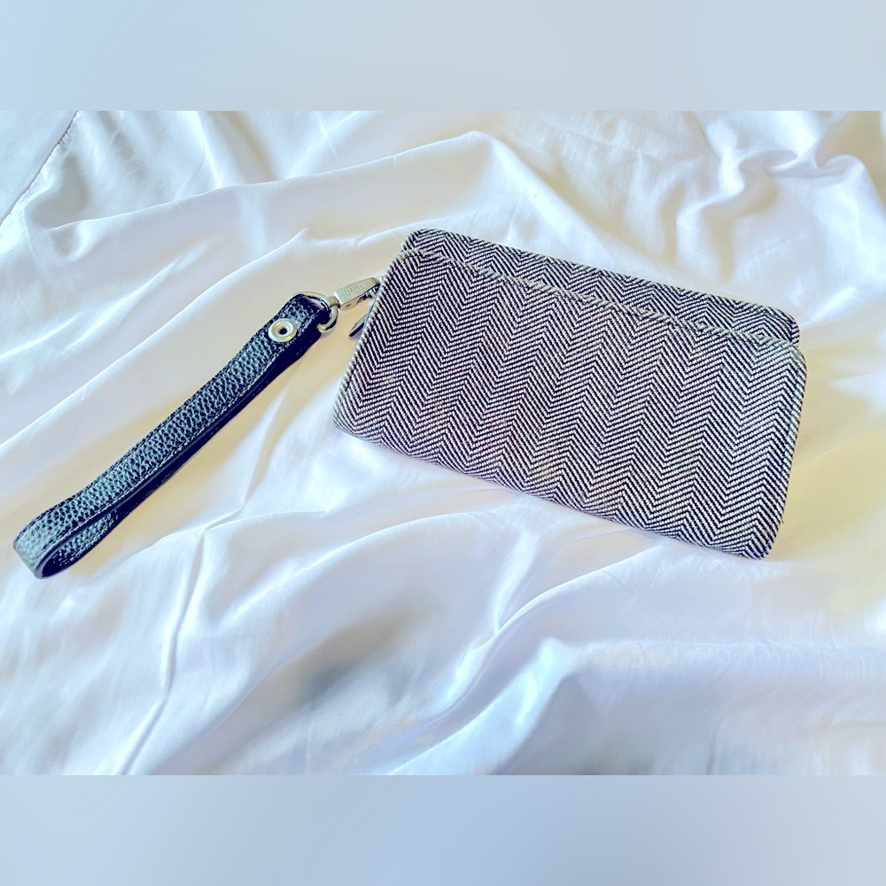 COPY - Thirty-one wallet and wristlet
